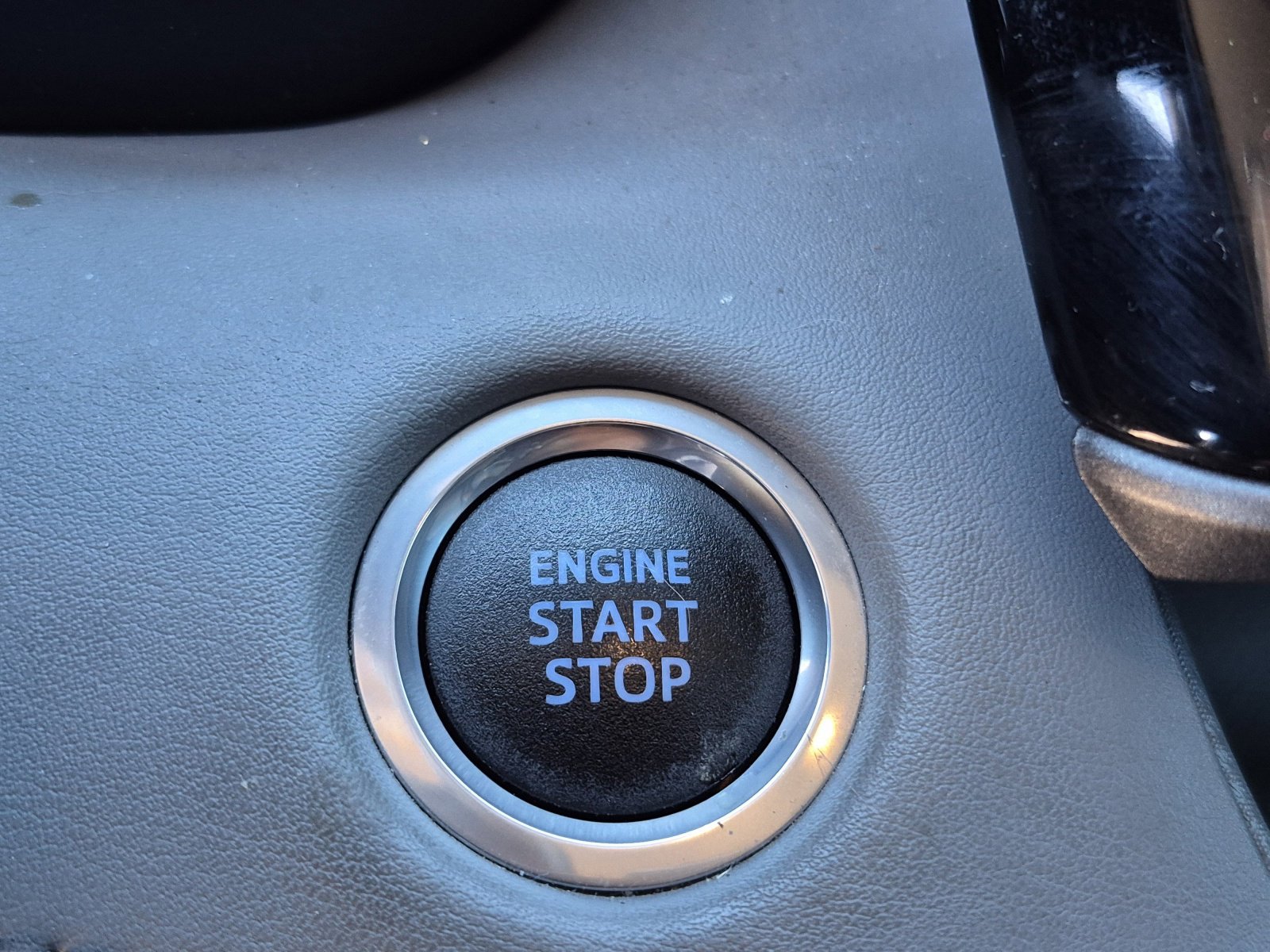 Used 2021 Toyota Highlander XLE image 34