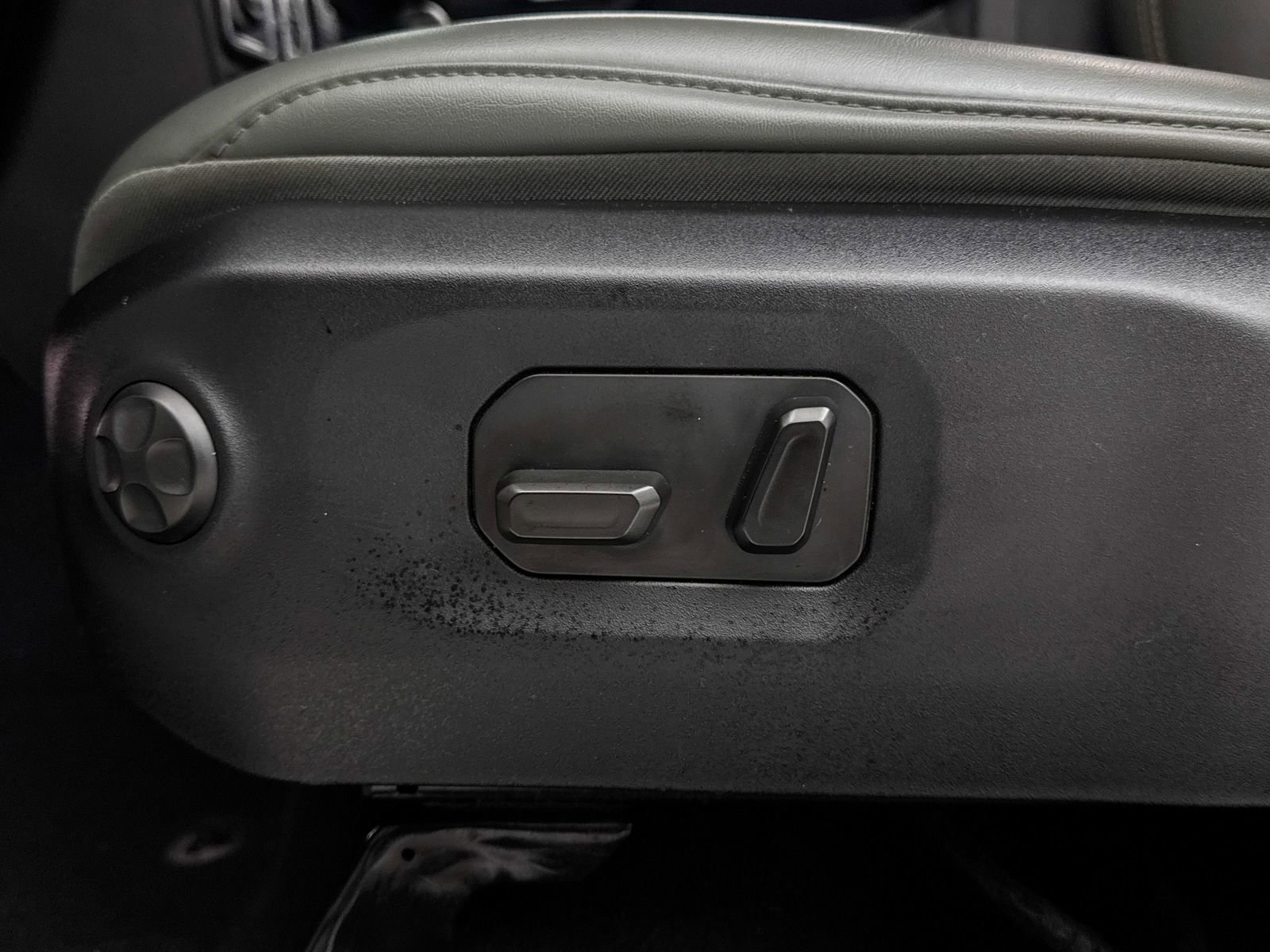 Used 2024 Jeep Gladiator Mojave AWD/4WD image 31