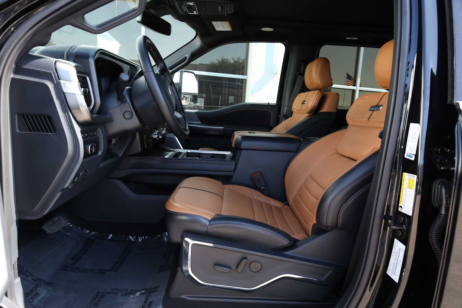 Used 2024 Ford F350 Platinum AWD/4WD image 4