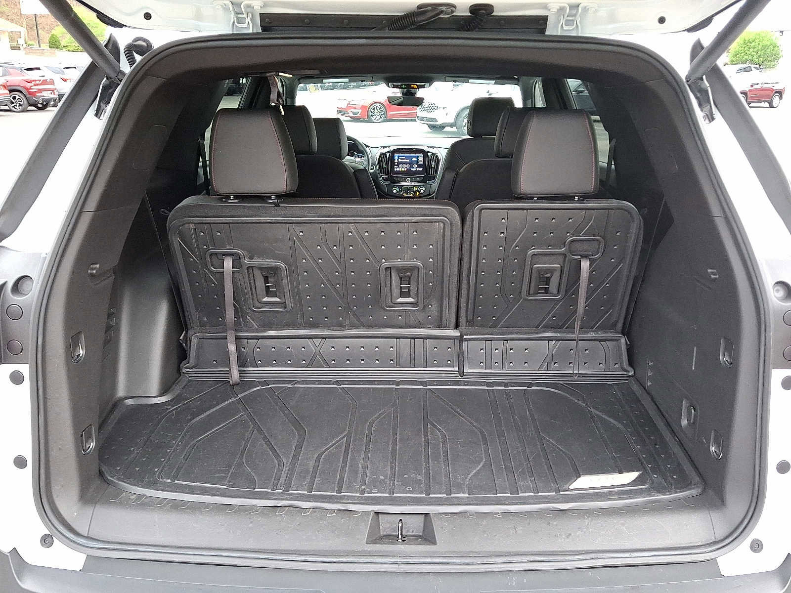 Used 2023 Chevrolet Traverse RS w/ LPO, Floor Liner Package AWD/4WD image 27