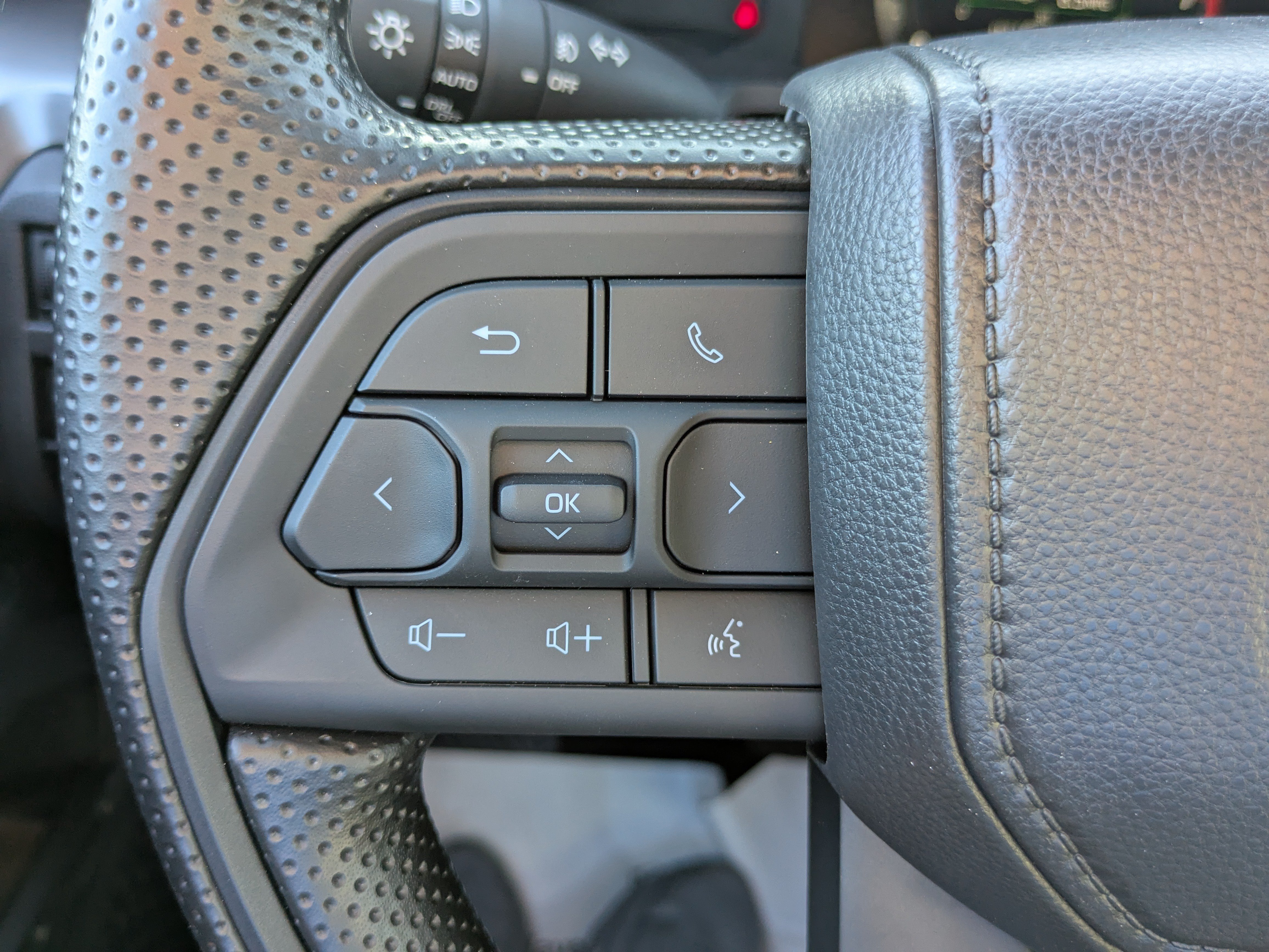 New 2026 Toyota Tacoma SR5 RWD image 17