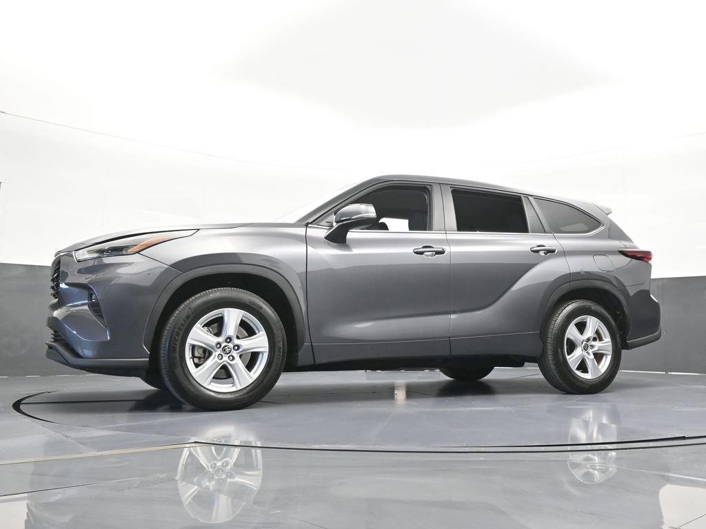 Used 2024 Toyota Highlander LE image 85