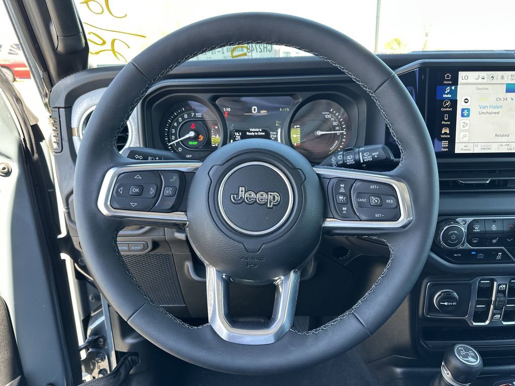 Certified 2025 Jeep Wrangler Unlimited Sahara w/ Safety Group AWD/4WD image 12