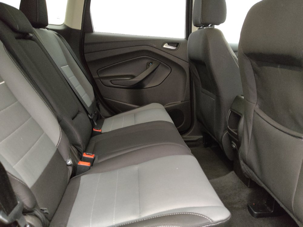 Used 2015 Ford Escape SE FWD image 19