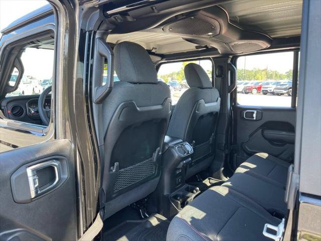 Certified 2025 Jeep Gladiator Rubicon w/ Convenience Group AWD/4WD image 38