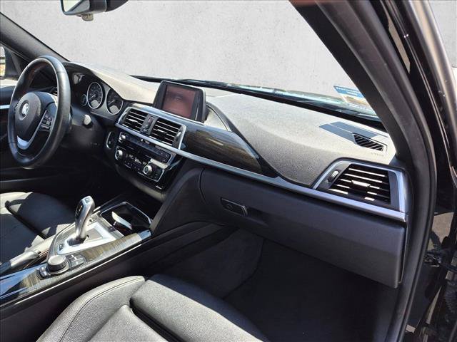 Used 2018 BMW 330e RWD image 18