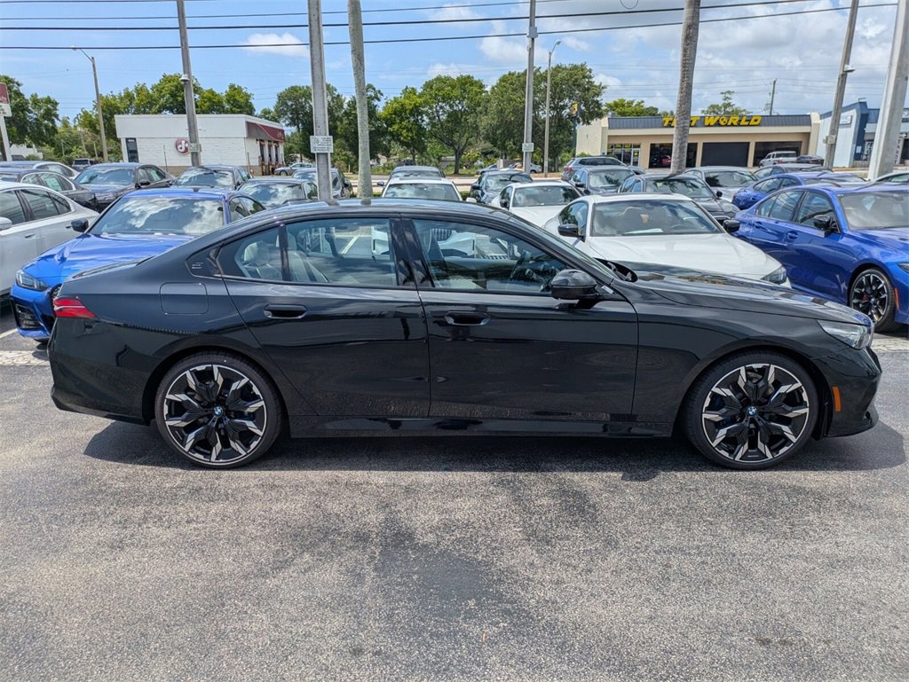 New 2026 BMW 530i w/ Executive Package image 3