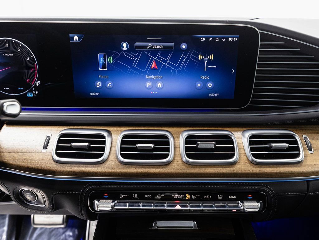 Used 2024 Mercedes-Benz Maybach GLS 600 4MATIC image 16