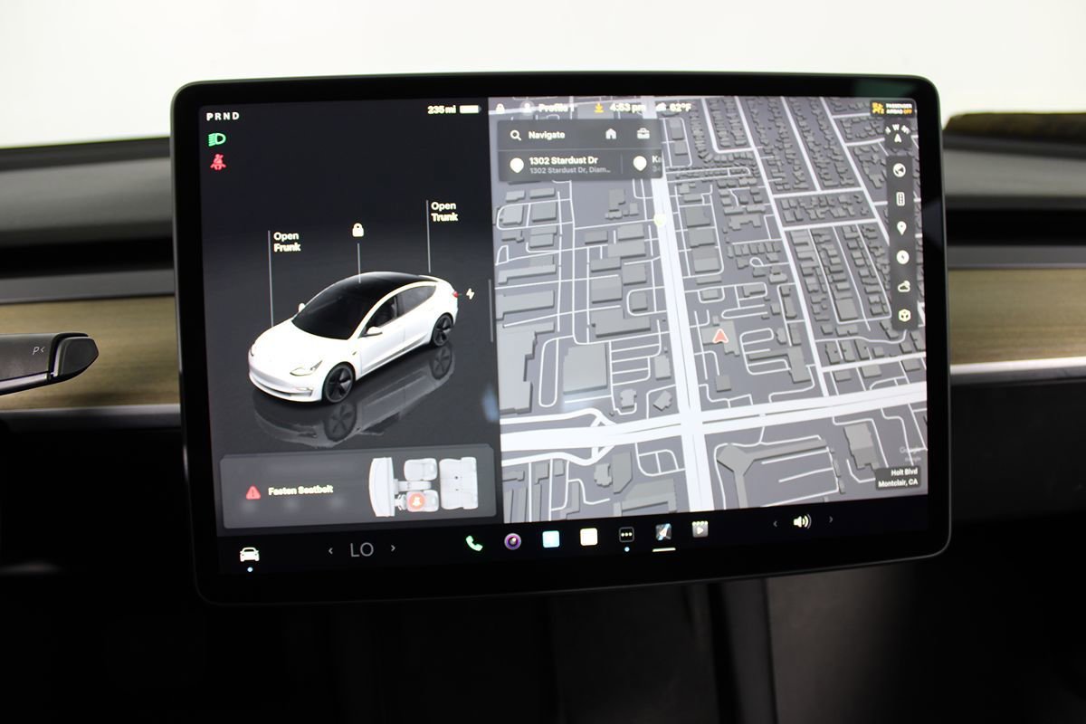 Used 2023 Tesla Model 3 Standard Range RWD image 12