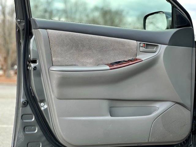 Used 2005 Toyota Corolla LE image 10