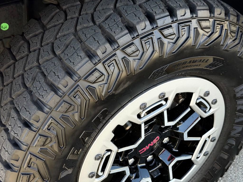 Used 2023 GMC Canyon AT4X w/ Edition 1 image 12