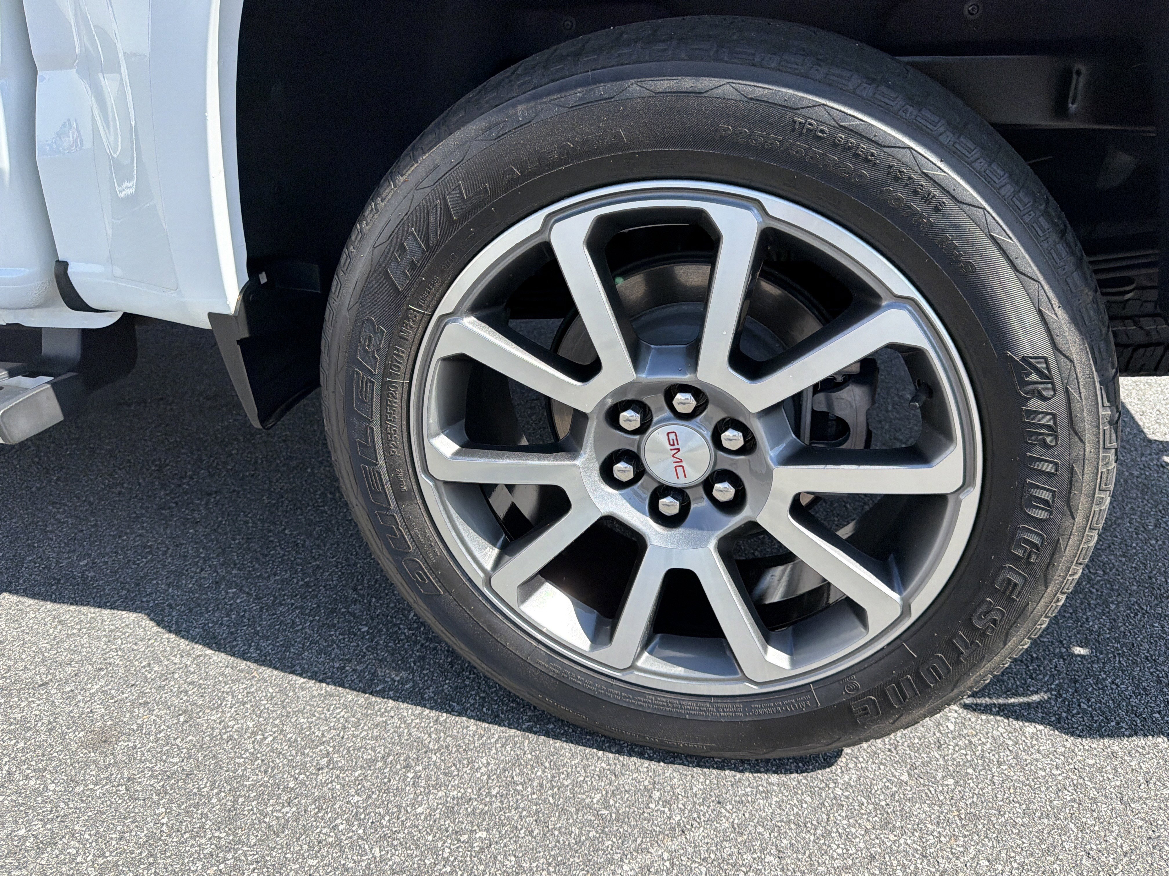 Used 2021 GMC Canyon Denali image 23