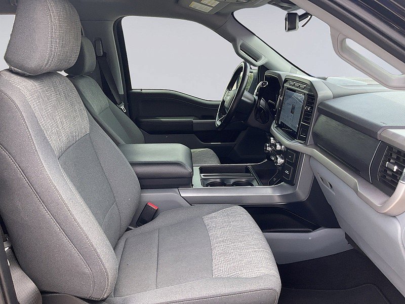 Used 2022 Ford F150 XLT w/ Equipment Group 302A High image 16