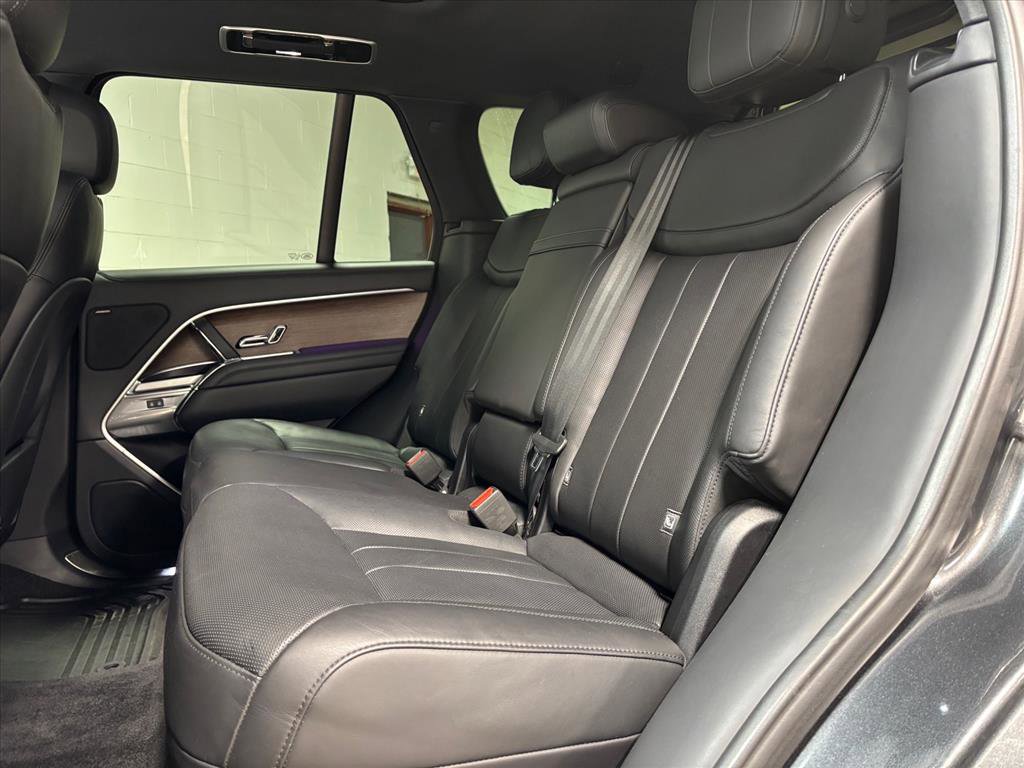 Used 2024 Land Rover Range Rover SE image 28
