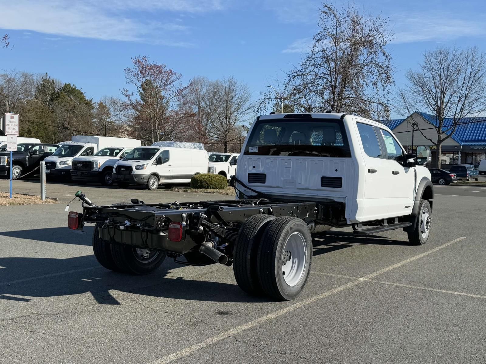 New 2025 Ford F550 4x4 Crew Cab Super Duty image 2