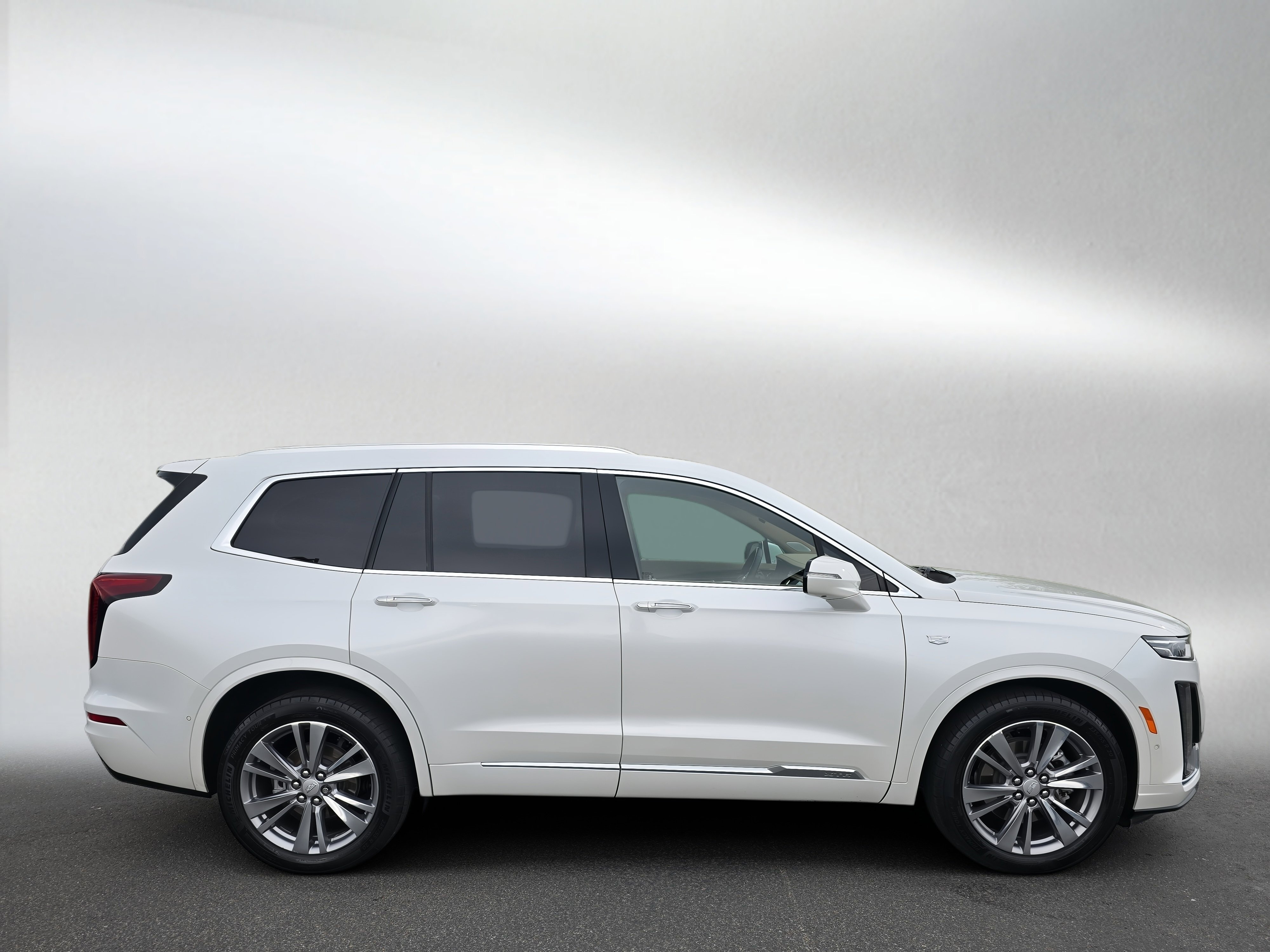 Used 2023 Cadillac XT6 Premium Luxury w/ Platinum Package image 6
