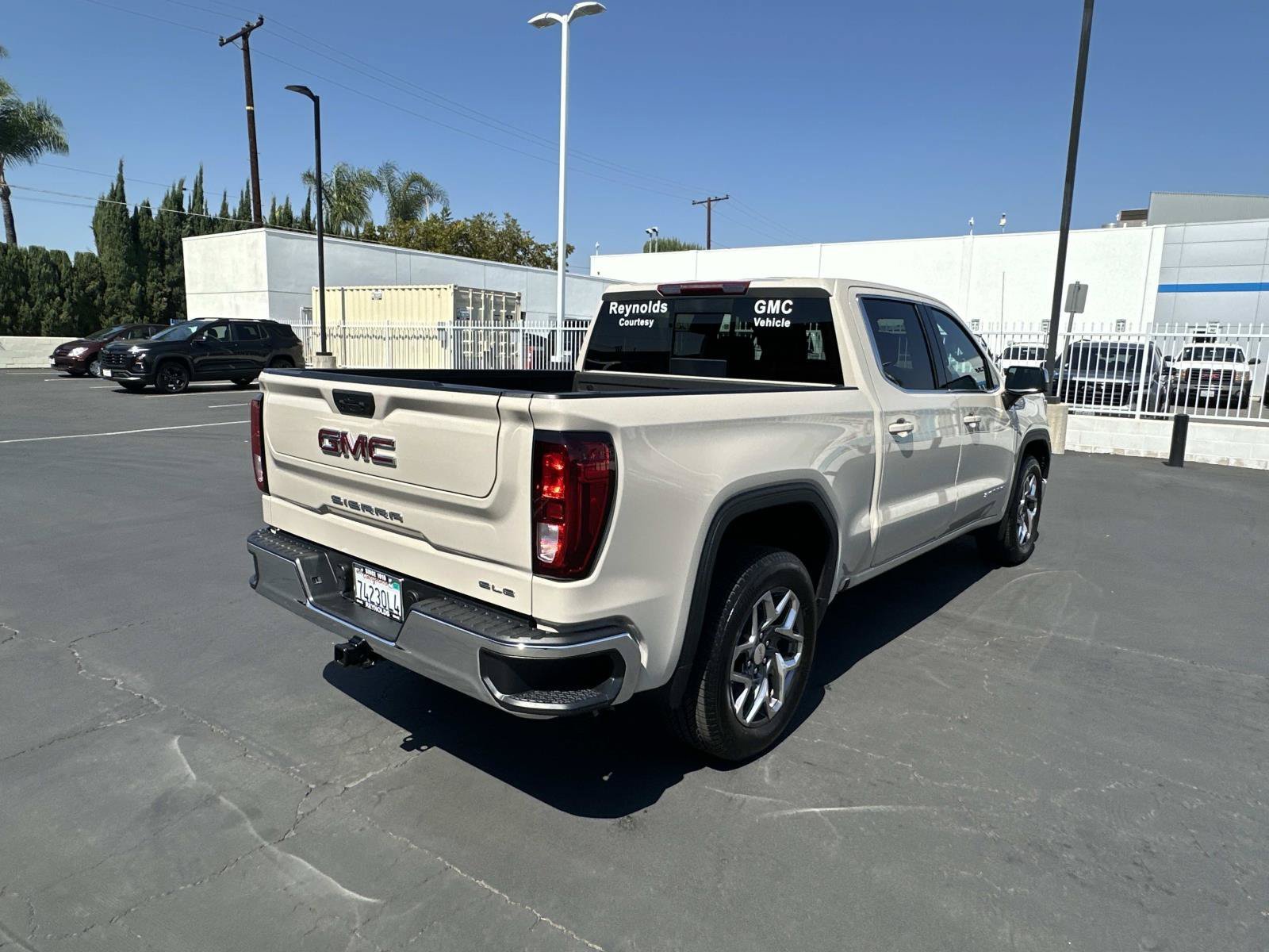 New 2026 GMC Sierra 1500 SLE w/ Preferred Package RWD image 5