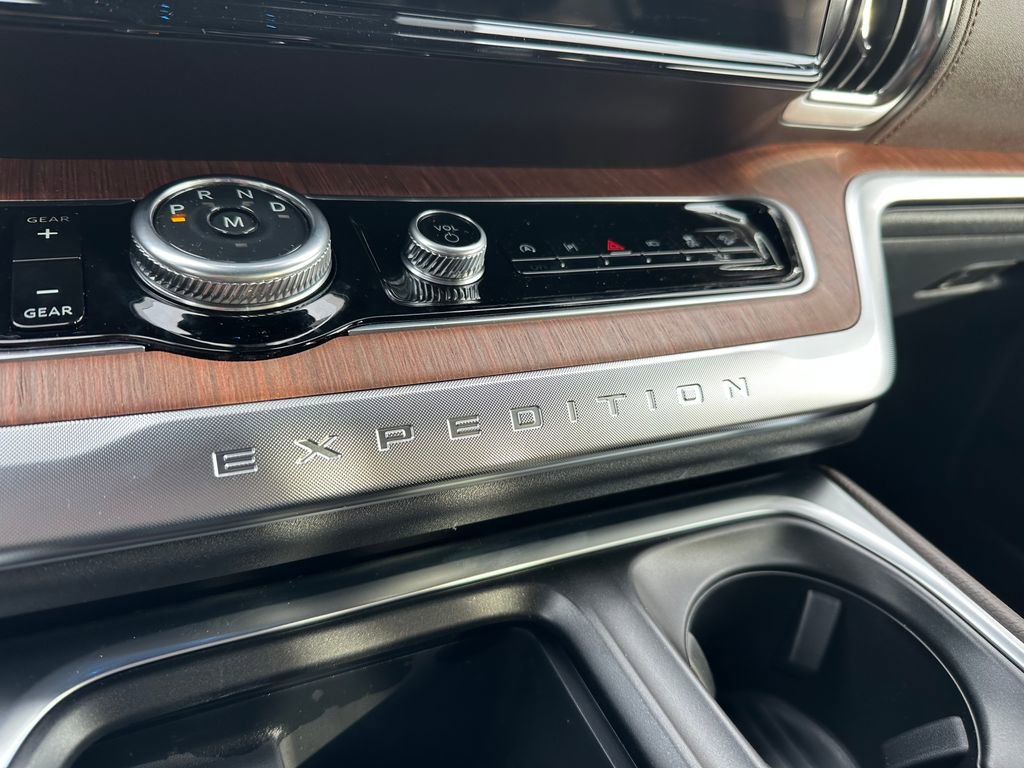 New 2026 Ford Expedition Max King Ranch image 82