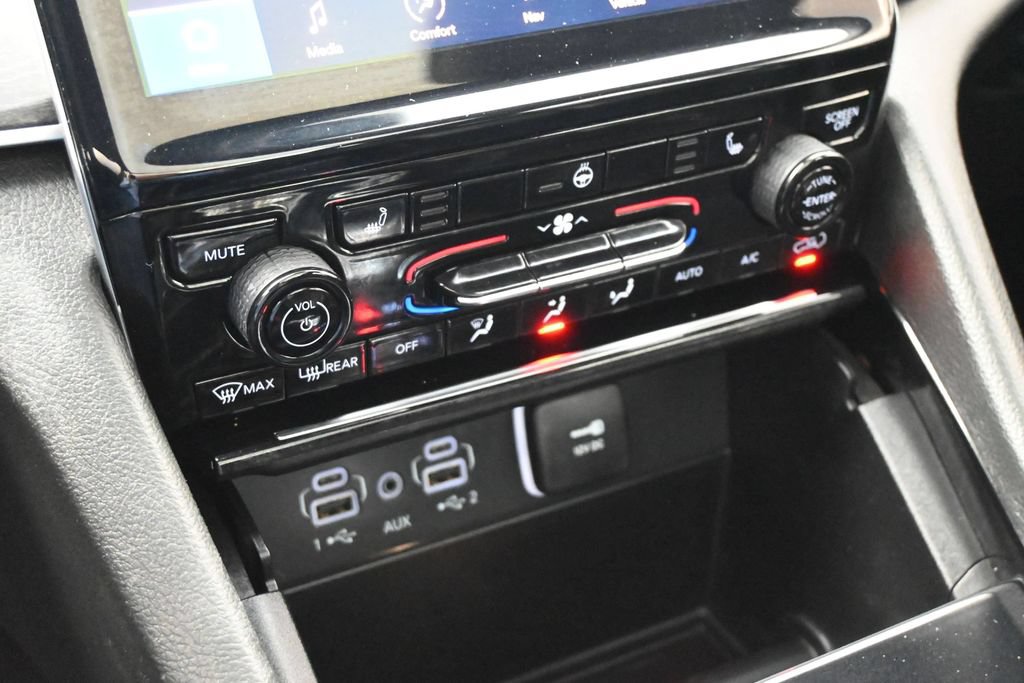 Used 2023 Jeep Grand Cherokee L Limited RWD image 16