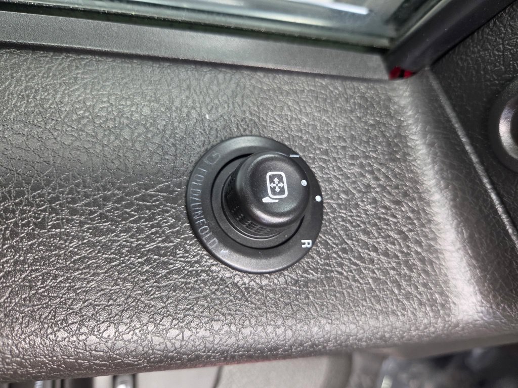 Used 2014 Ford F150 Raptor w/ Equipment Group 801A Luxury AWD/4WD image 21