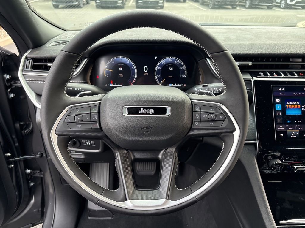 New 2025 Jeep Grand Cherokee Laredo X w/ Luxury Tech Group I image 18