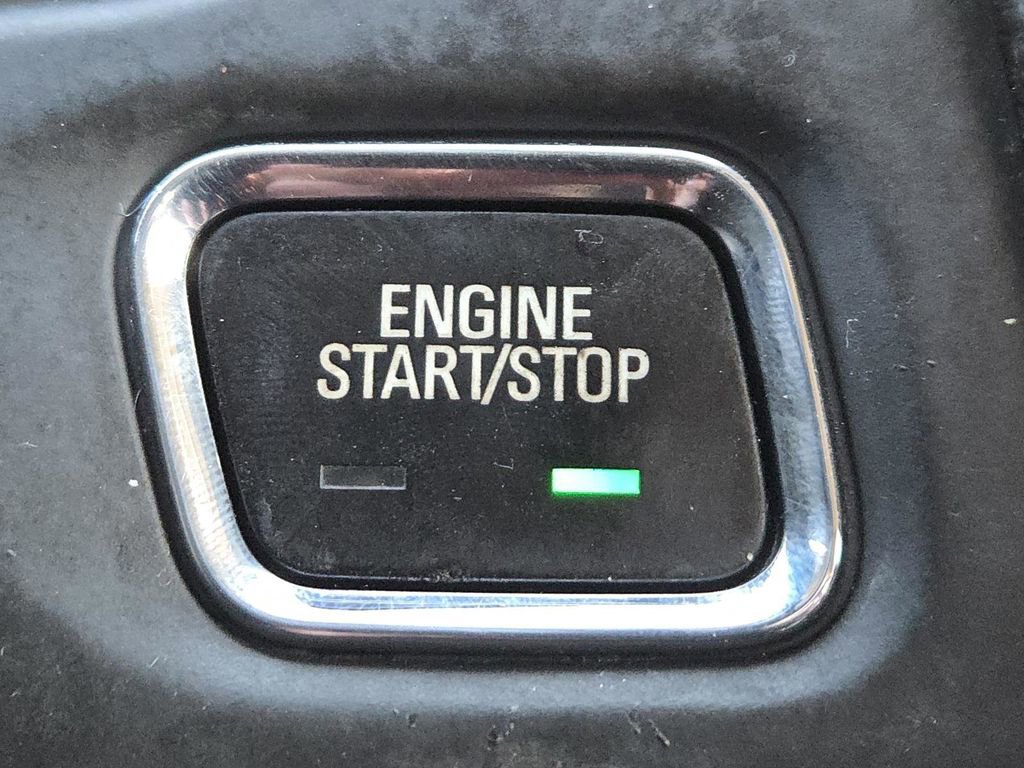 Used 2020 GMC Acadia SLT image 34