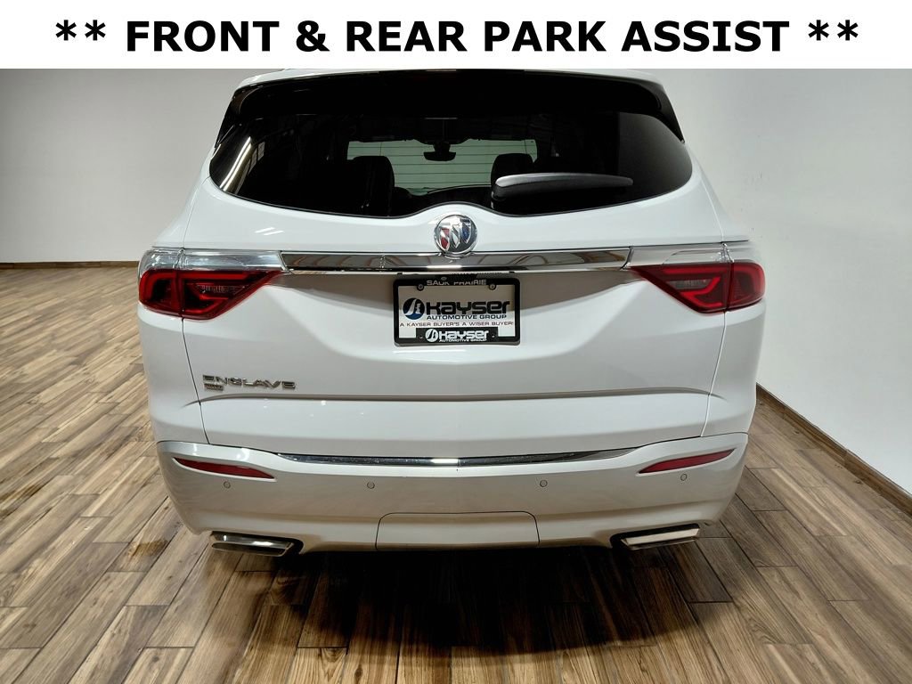 Used 2024 Buick Enclave Premium image 7