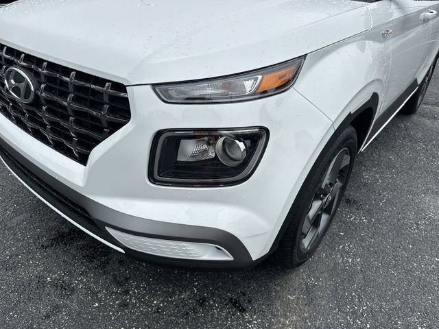 New 2026 Hyundai Venue SEL FWD image 42