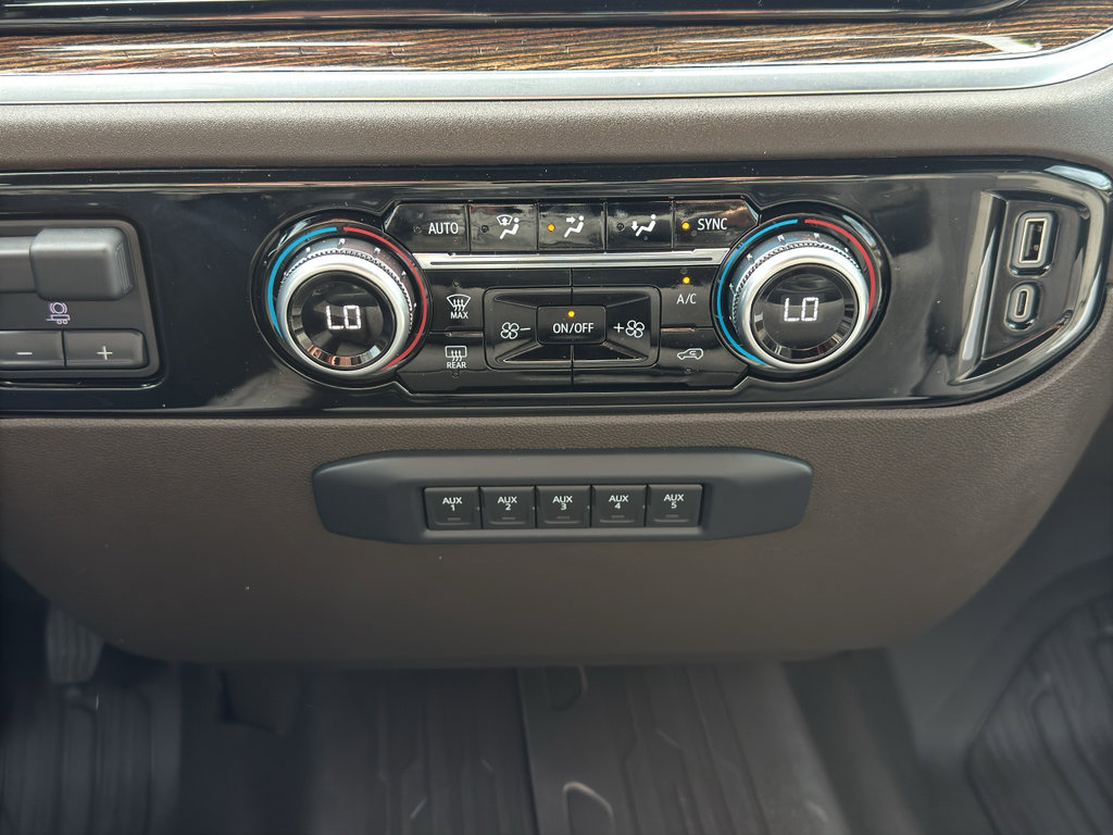 Used 2024 GMC Sierra 2500 SLE image 29