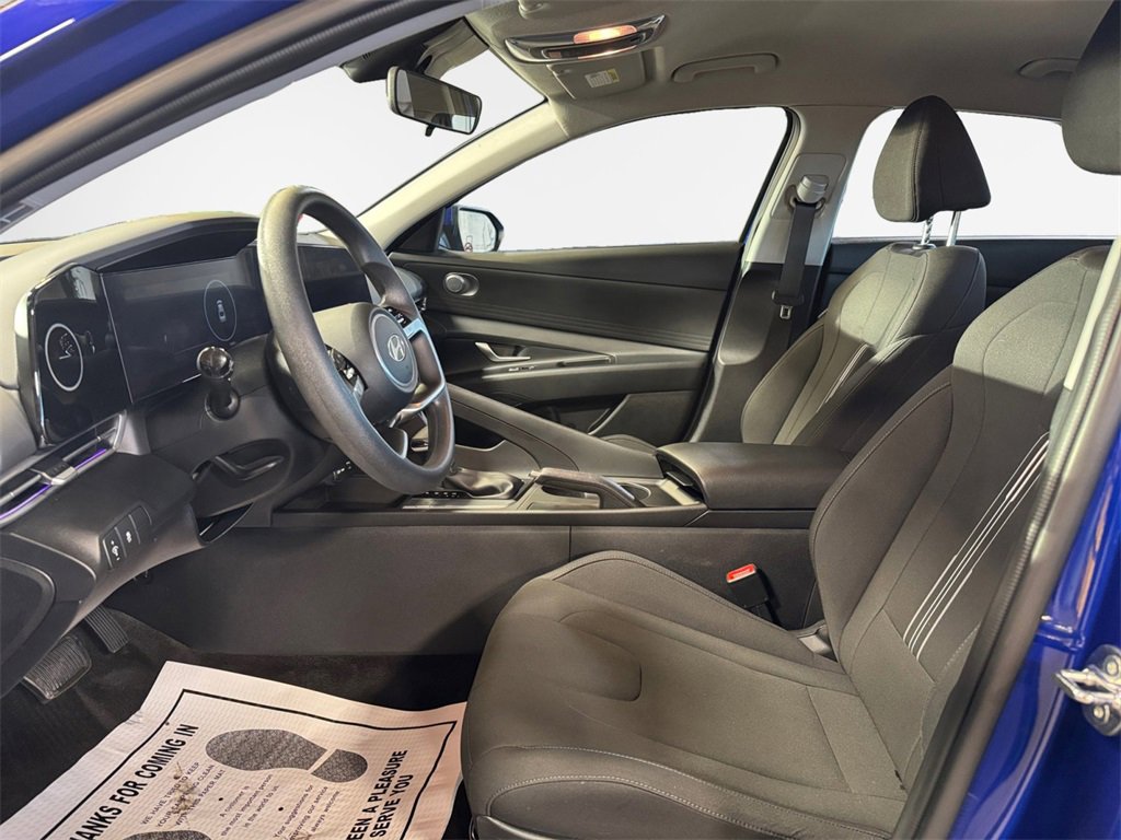 Used 2024 Hyundai Elantra SEL image 12