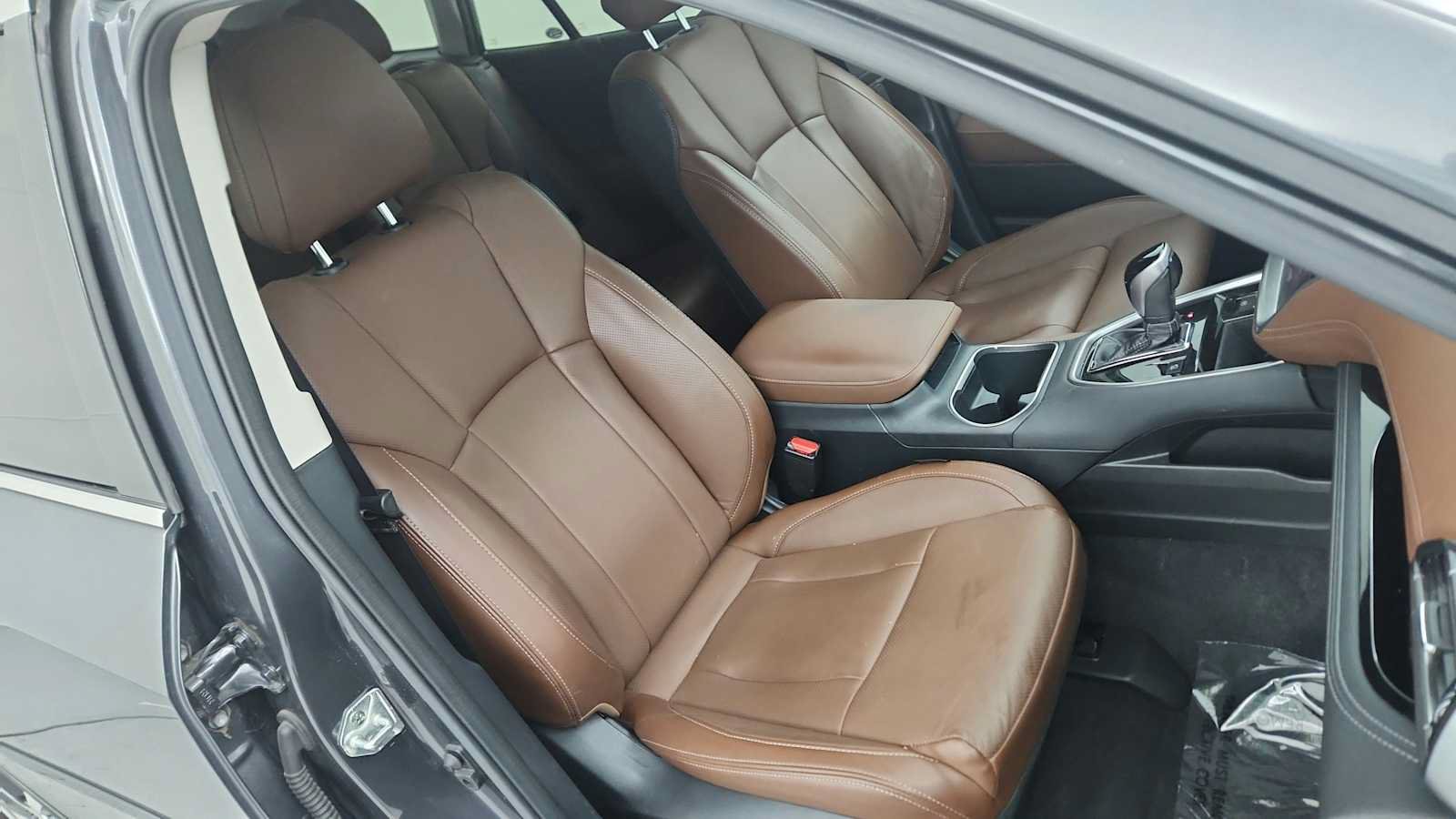 Used 2021 Subaru Outback Touring w/ Popular Package #2 AWD/4WD image 23