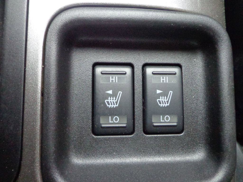 Used 2013 Nissan Juke SL image 22