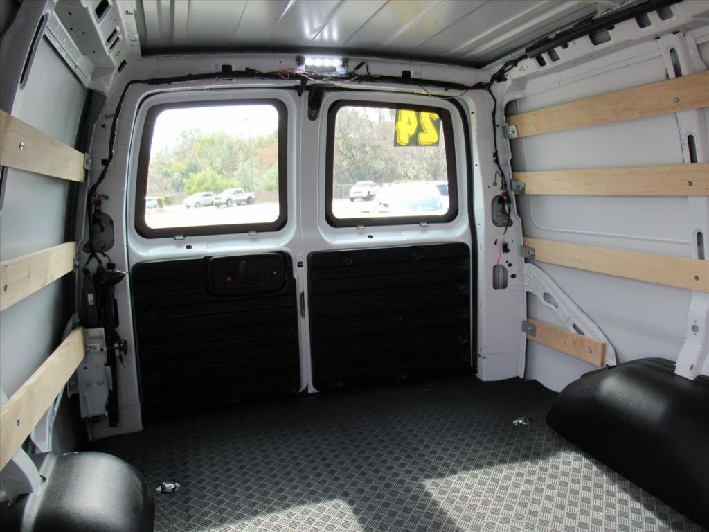 Used 2024 GMC Savana 2500 w/ Driver Convenience Package image 13