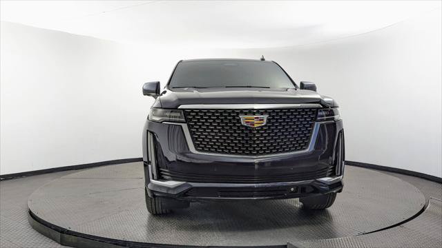 Used 2022 Cadillac Escalade ESV Premium Luxury AWD/4WD image 12