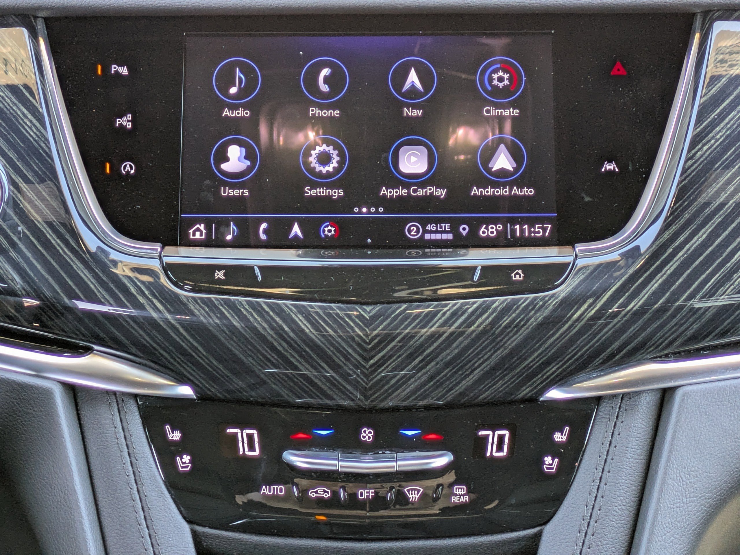 Certified 2024 Cadillac XT6 Premium Luxury w/ Technology Package image 17