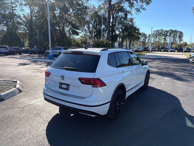 Used 2020 Volkswagen Tiguan SE R-Line FWD image 6
