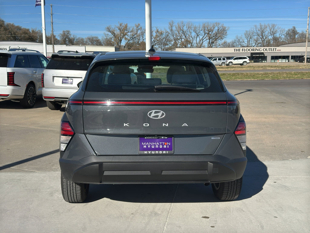 Certified 2024 Hyundai Kona SE image 9