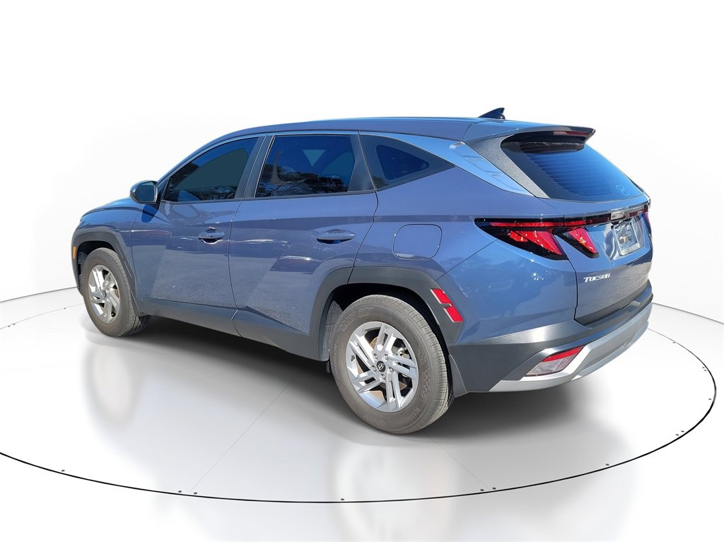 Certified 2025 Hyundai Tucson SE image 3