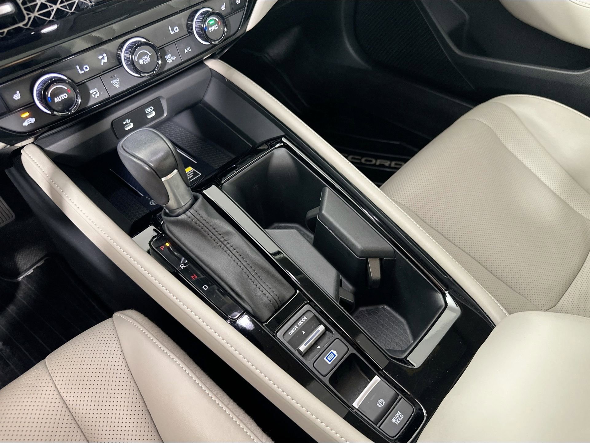 Used 2024 Honda Accord Touring image 16