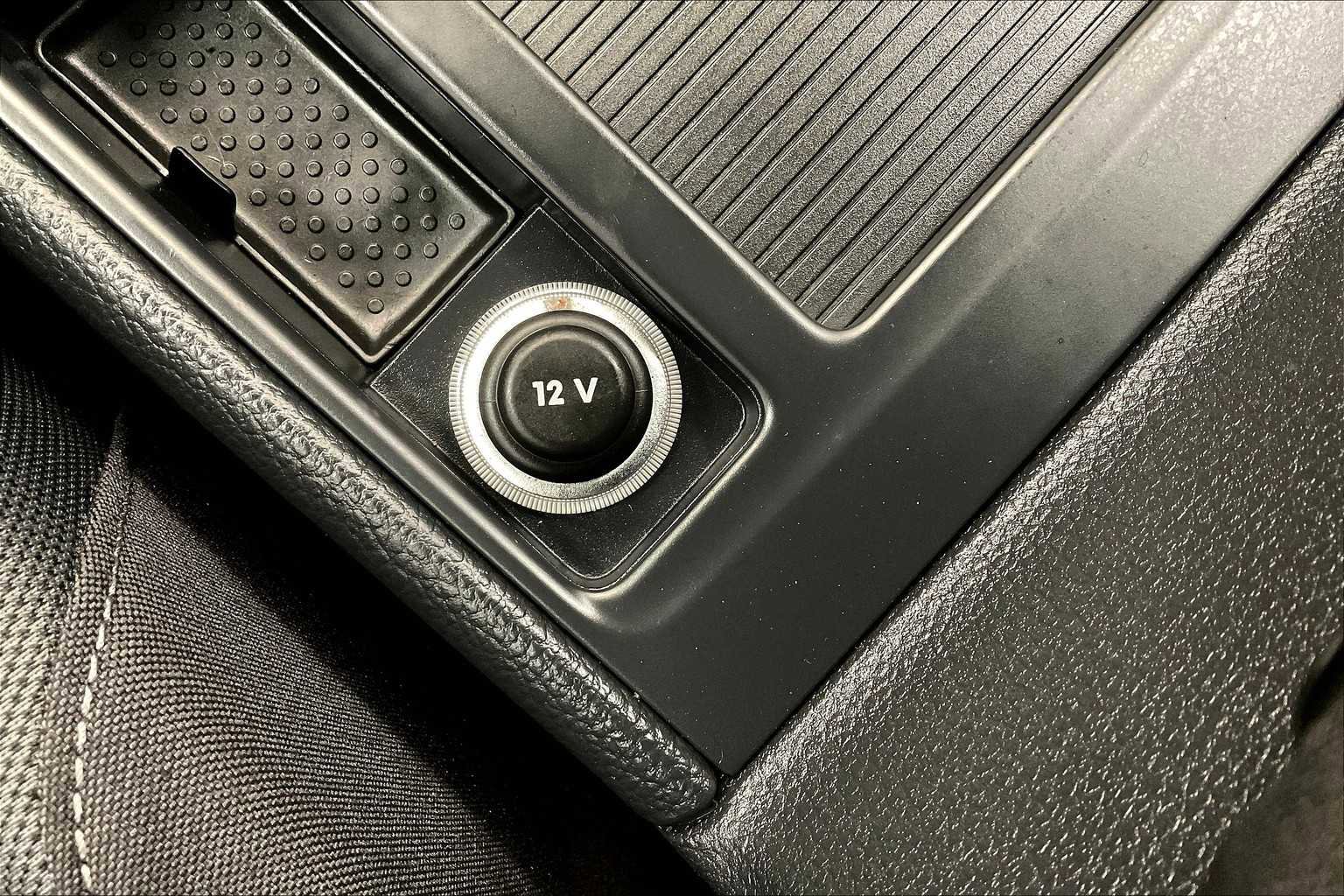 Used 2019 Volkswagen e-Golf SE w/ Driver Assistance Package image 37