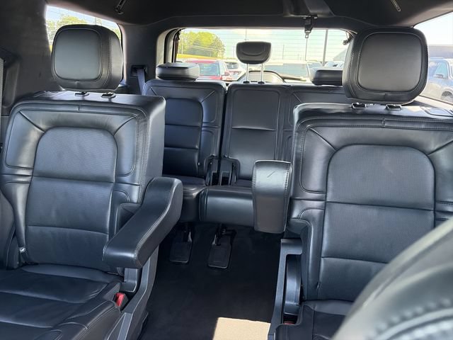 Used 2024 Lincoln Navigator Reserve AWD/4WD image 23