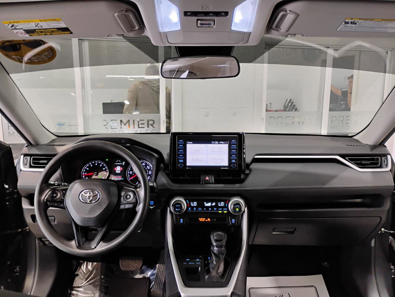 Used 2021 Toyota RAV4 XLE FWD image 30