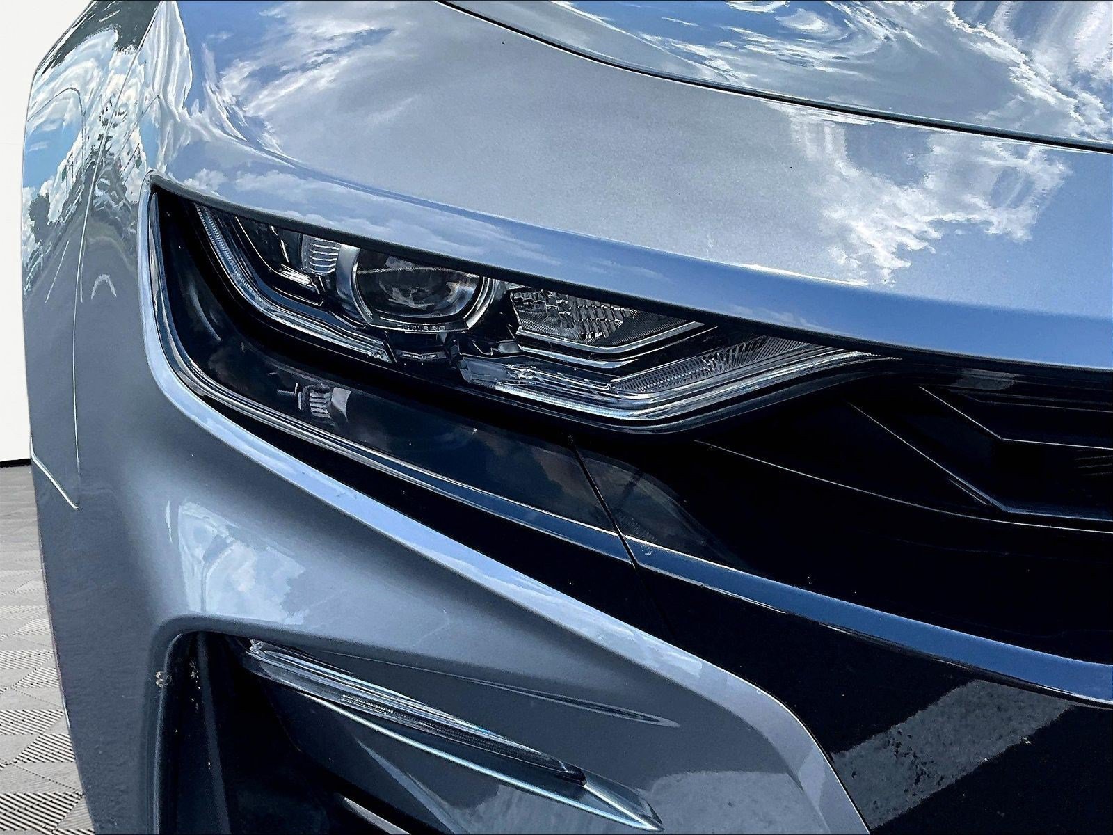 Used 2019 Chevrolet Camaro SS w/ Black Appearance Package RWD image 30
