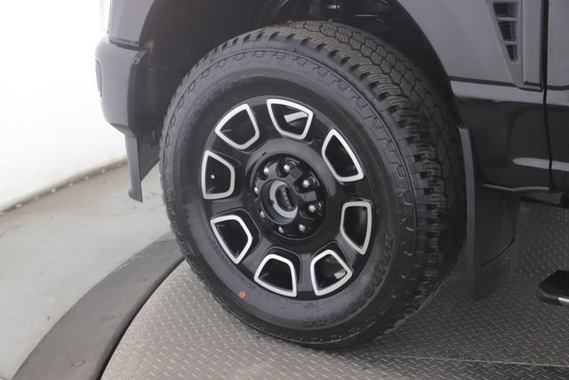 Used 2026 Ford F250 Platinum AWD/4WD image 12