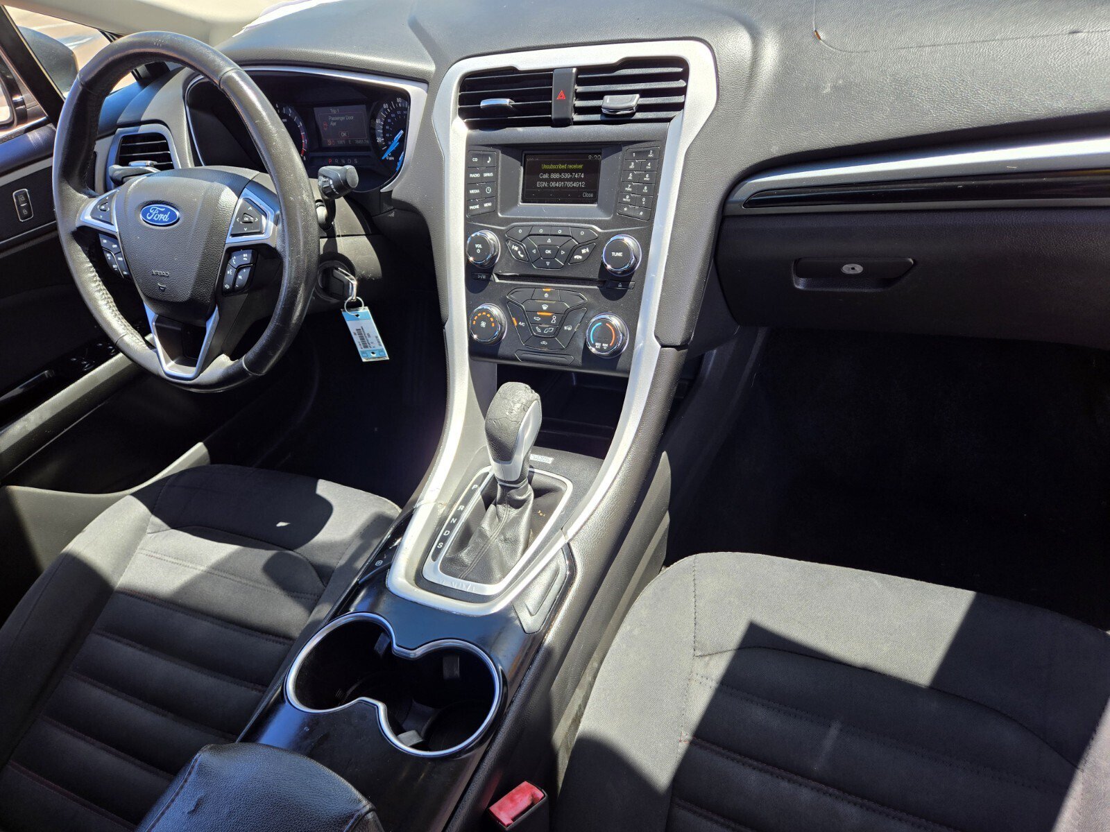 Used 2015 Ford Fusion SE w/ Equipment Group 201A FWD image 11