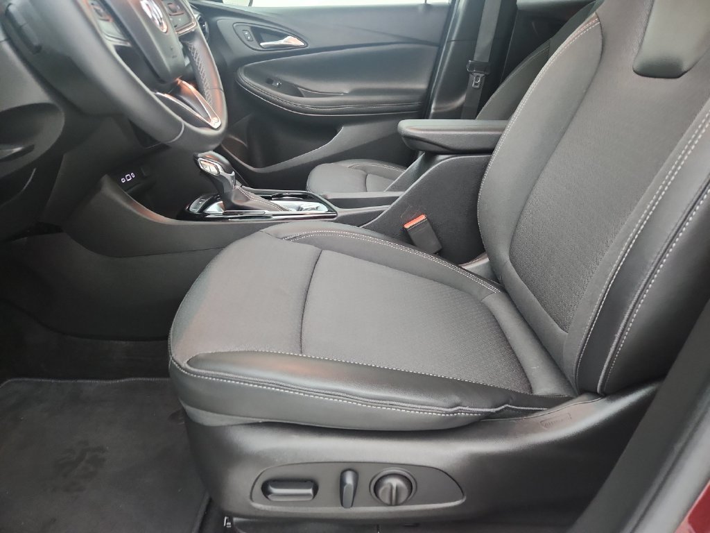 Used 2023 Buick Encore GX Select FWD image 21