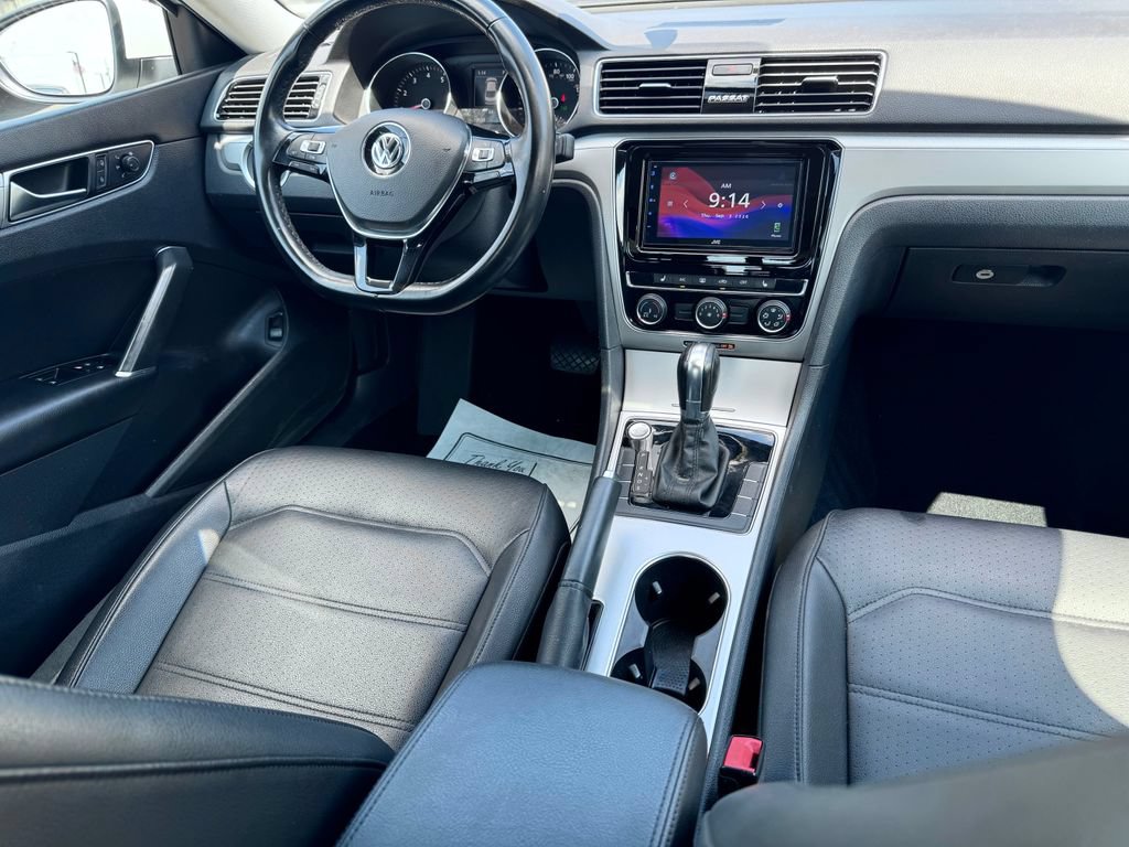 Used 2019 Volkswagen Passat 2.0T Wolfsburg FWD image 13