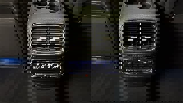 Used 2024 Mercedes-Benz GLS 580 4MATIC image 45