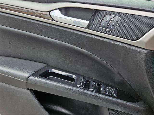Used 2016 Ford Fusion Energi SE FWD image 8