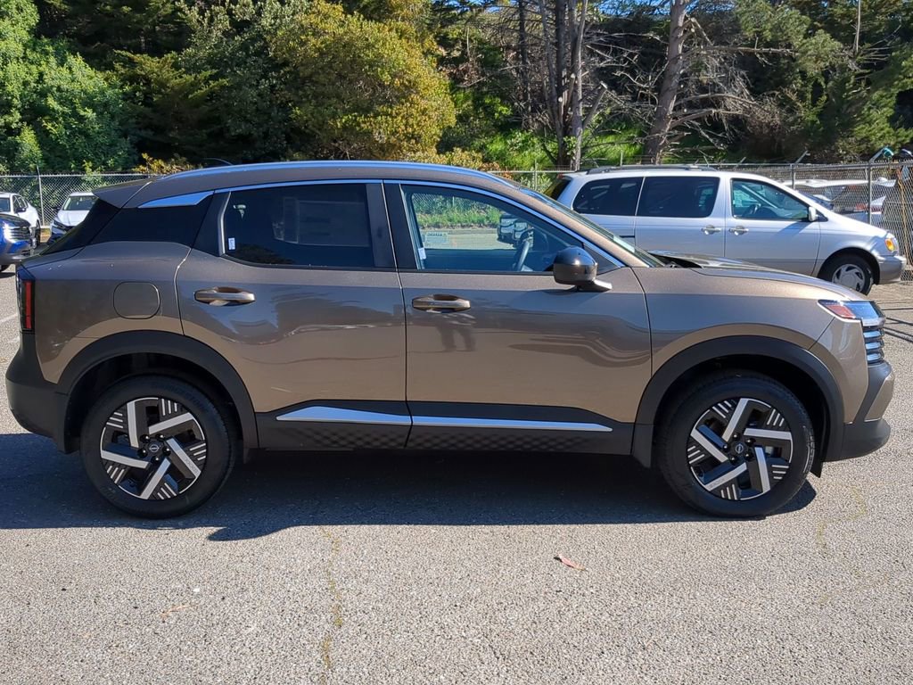 New 2026 Nissan Kicks SV image 4